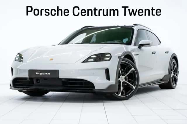 Porsche Taycan (2024) thumbnail 1