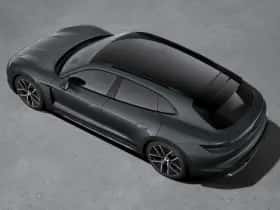 Porsche Taycan (2024) thumbnail 3