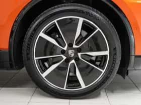 Porsche Macan (2024) thumbnail 11
