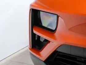 Porsche Macan (2024) thumbnail 12