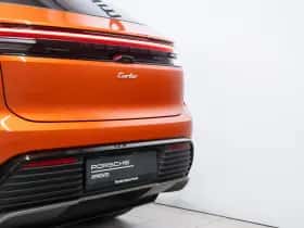 Porsche Macan (2024) thumbnail 22