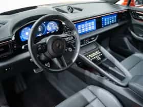 Porsche Macan (2024) thumbnail 23