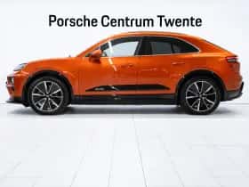 Porsche Macan (2024) thumbnail 5