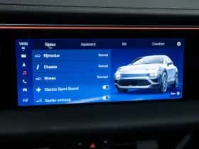 Porsche Macan (2024) thumbnail 45