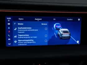Porsche Macan (2024) thumbnail 46