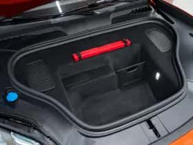 Porsche Macan (2024) thumbnail 56