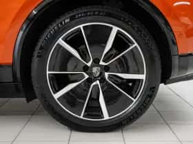 Porsche Macan (2024) thumbnail 9