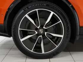 Porsche Macan (2024) thumbnail 10