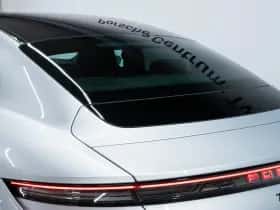 Porsche Taycan (2025) thumbnail 22