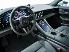 Porsche Taycan (2025) thumbnail 25