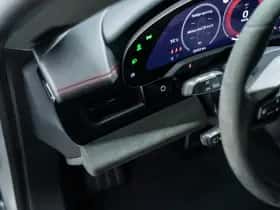 Porsche Taycan (2025) thumbnail 39