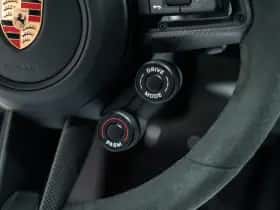 Porsche Taycan (2025) thumbnail 44