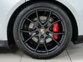 Porsche Taycan (2025) thumbnail 10
