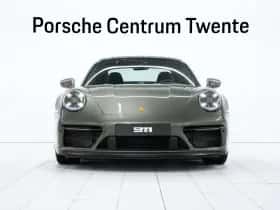 Porsche 911 (2023) thumbnail 2