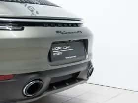 Porsche 911 (2023) thumbnail 21