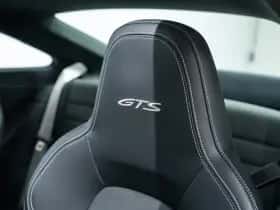 Porsche 911 (2023) thumbnail 28