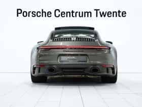 Porsche 911 (2023) thumbnail 4