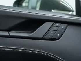Porsche 911 (2023) thumbnail 32