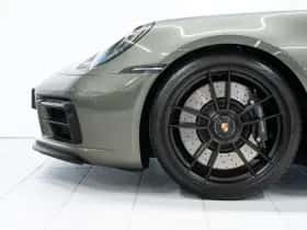 Porsche 911 (2023) thumbnail 6