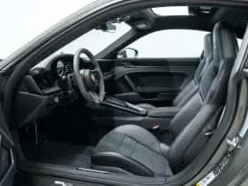 Porsche 911 (2023) thumbnail 7