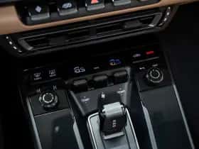 Porsche 911 (2022) thumbnail 42