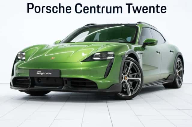 Porsche Taycan (2021) thumbnail 1