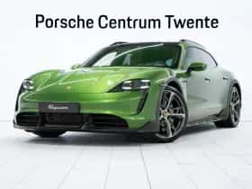 Porsche Taycan (2021) thumbnail 1