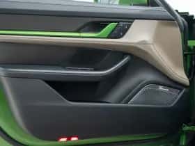 Porsche Taycan (2021) thumbnail 31