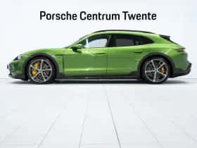Porsche Taycan (2021) thumbnail 5
