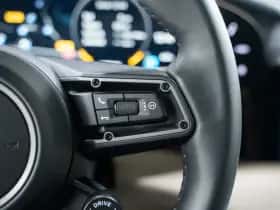 Porsche Taycan (2021) thumbnail 42