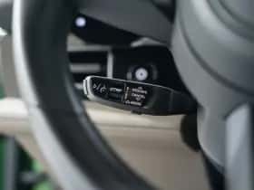 Porsche Taycan (2021) thumbnail 43