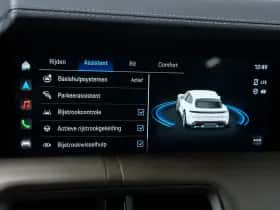 Porsche Taycan (2021) thumbnail 48