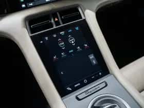 Porsche Taycan (2021) thumbnail 50