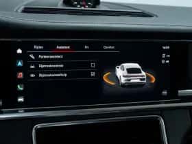 Porsche Panamera (2023) thumbnail 43