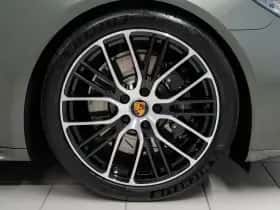 Porsche Panamera (2023) thumbnail 10