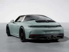 Porsche 911 (2024) thumbnail 3
