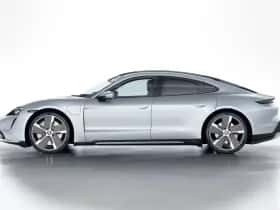 Porsche Taycan (2020) thumbnail 2