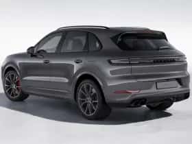Porsche Cayenne (2024) thumbnail 3