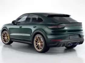Porsche Cayenne (2023) thumbnail 3