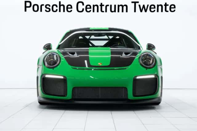 Porsche 911 (2018) thumbnail 2
