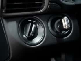 Porsche 911 (2010) thumbnail 32