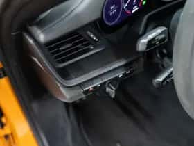 Porsche 911 (2022) thumbnail 33