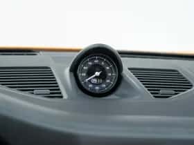 Porsche 911 (2022) thumbnail 40