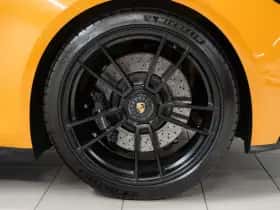 Porsche 911 (2022) thumbnail 10