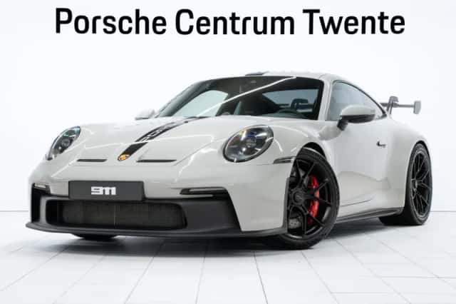 Porsche 911 (2022) thumbnail 1
