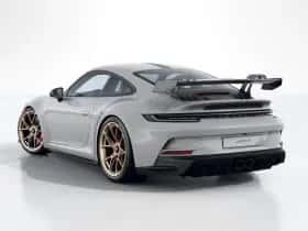 Porsche 911 (2022) thumbnail 3