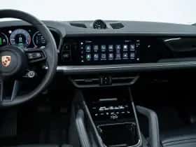 Porsche Cayenne (2024) thumbnail 22