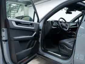 Porsche Cayenne (2024) thumbnail 29