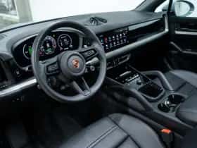 Porsche Cayenne (2024) thumbnail 31