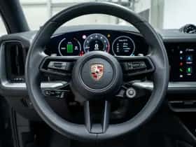 Porsche Cayenne (2024) thumbnail 32